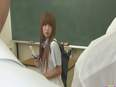 ezel neuken groepsseks Japans oosters schoolmeisje