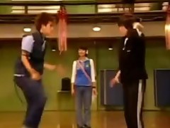 morena Universidad bailando duro japonés jugoso